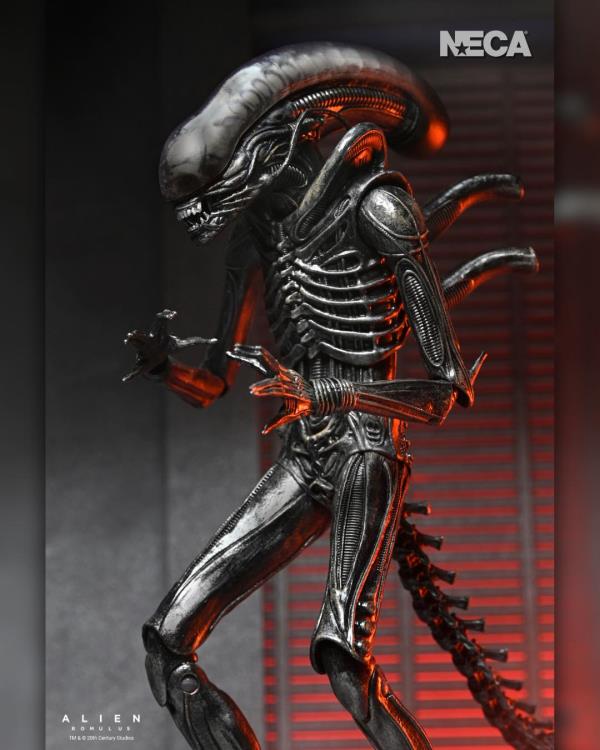Alien: Romulus Ultimate Xenomorph XX121 Action Figure Gallery Image 11