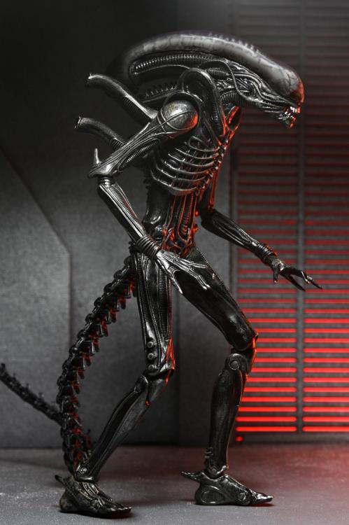 Alien: Romulus Ultimate Xenomorph XX121 Action Figure Gallery Image 4