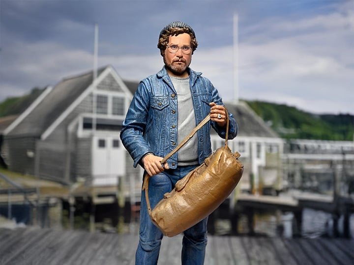 Jaws 50th Anniversary Ultimate Matt Hooper (Amity Arrival) Action Figure Gallery Image 1