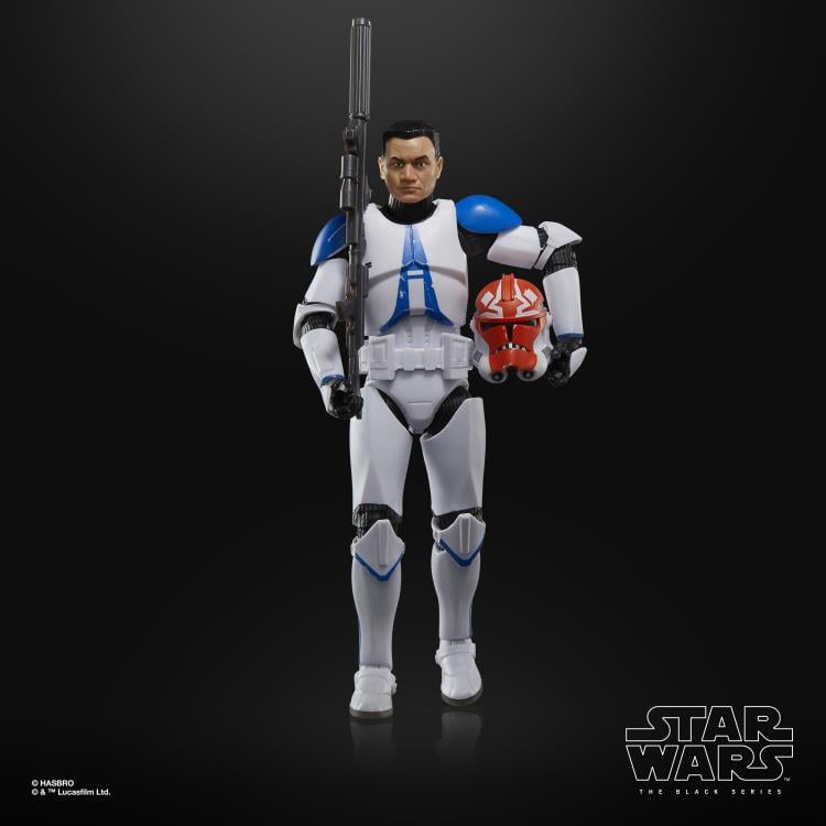 Star Wars: The Black Series Phase I Clone Trooper Lieutenant & 332nd Ahsoka's Clone Trooper Action Figure Two-Pack (Ahsoka) Gallery Image 7