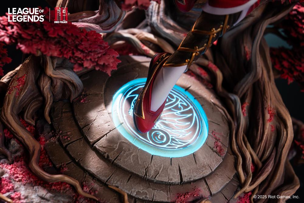 League of Legends Ahri Statue Gallery Image 11
