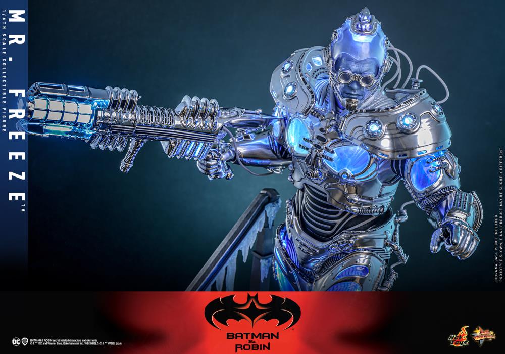 Batman & Robin MMS800 Mr. Freeze (Deluxe Ver.) 1/6th Scale Collectible Figure Gallery Image 14