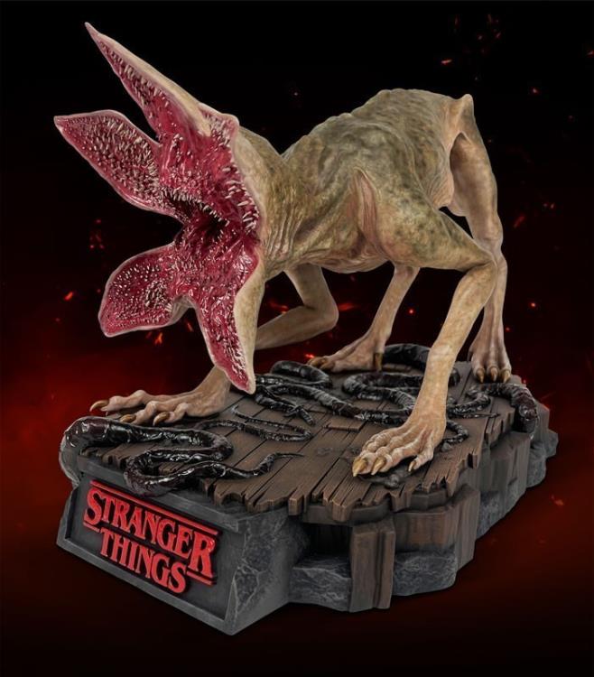 Stranger Things Demodog 1/4 Scale Statue Gallery Image 6