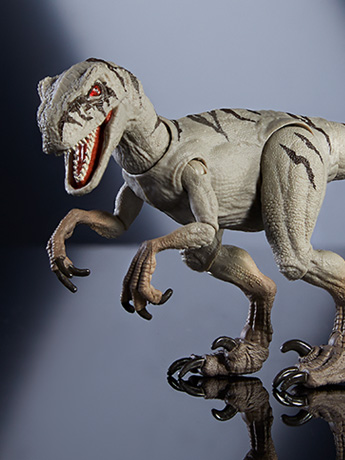 Jurassic World Hammond Collection Atrociraptor 'Ghost' Action Figure Gallery Image 2
