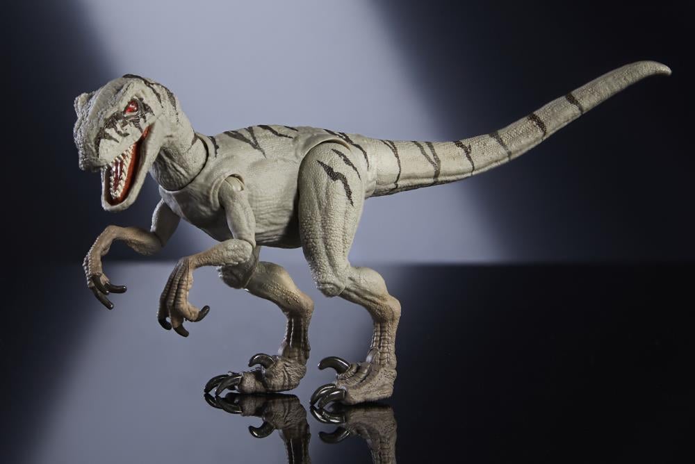 Jurassic World Hammond Collection Atrociraptor 'Ghost' Action Figure Gallery Image 3