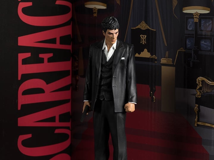 Scarface Movie Maniacs Tony Montana 6" Limited Edition Figure Gallery Image 1