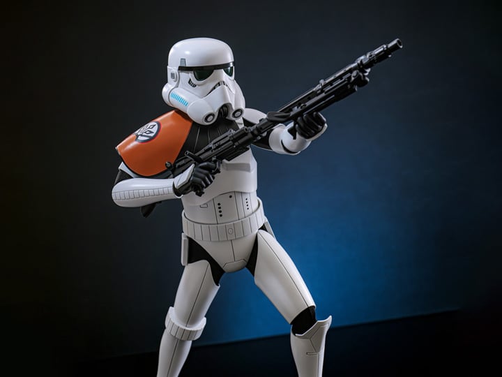 Star Wars Rebels HS09 Stormtrooper Squad Leader 1/6th Scale Collectible Figure Gallery Image 1