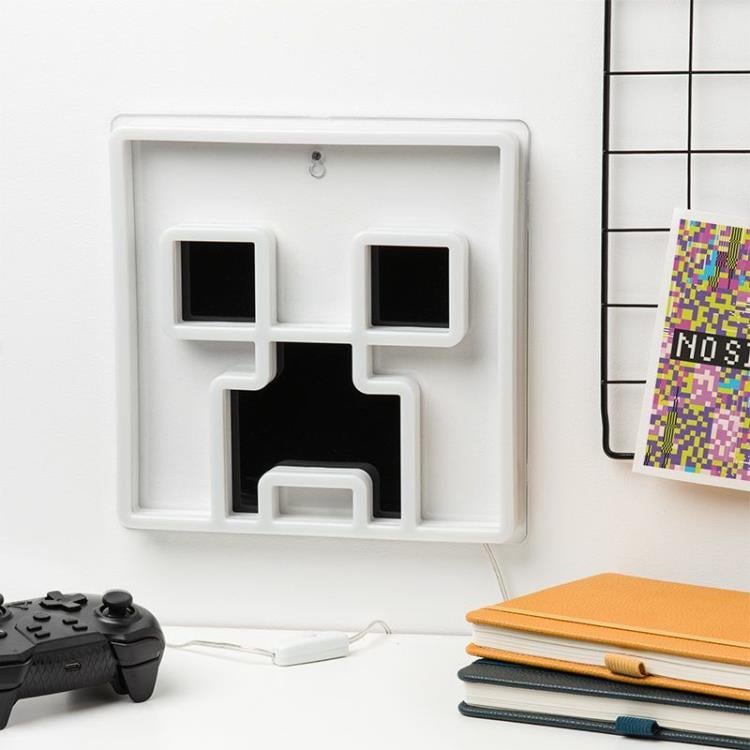 Minecraft Creeper LED Neon Light Gallery Image 4