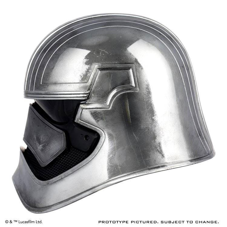 Star Wars Premier Line Captain Phasma (The Force Awakens) 1:1 Scale Wearable Helmet Gallery Image 5