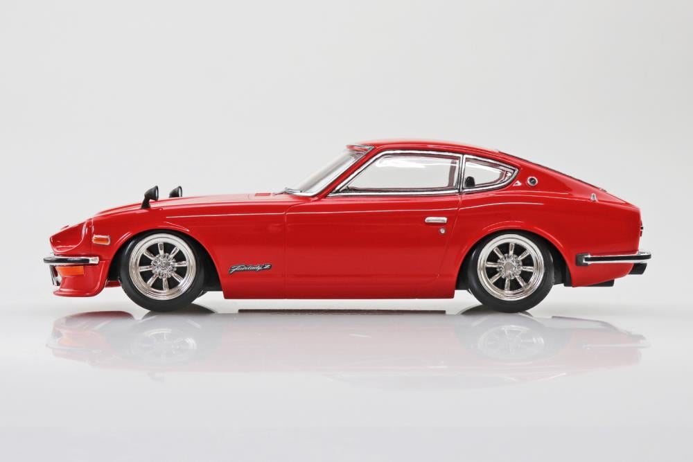 Aoshima Snap Kit No.15CU-RD Nissan Fairlady Z S30 Custom (Red) 1