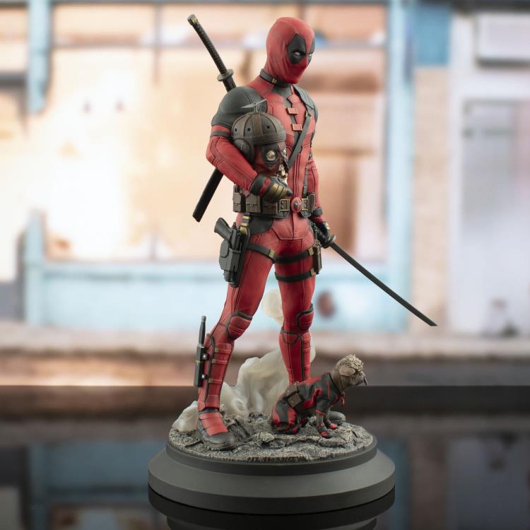 Deadpool & Wolverine Marvel Premier Collection Deadpool 1/7 Scale Statue Gallery Image 6