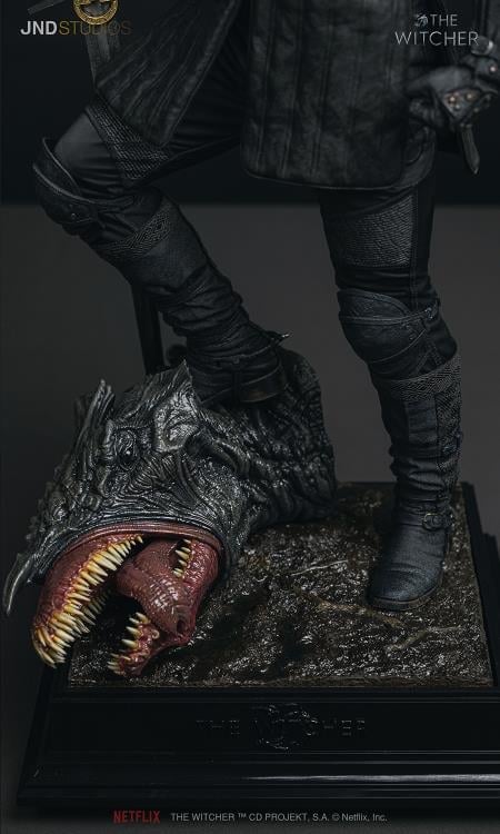 The Witcher (Netflix) Hyperreal Geralt of Rivia 1/3 Scale Statue Gallery Image 8