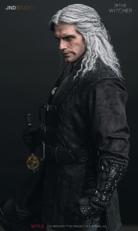 The Witcher (Netflix) Hyperreal Geralt of Rivia 1/3 Scale Statue Gallery Image 19