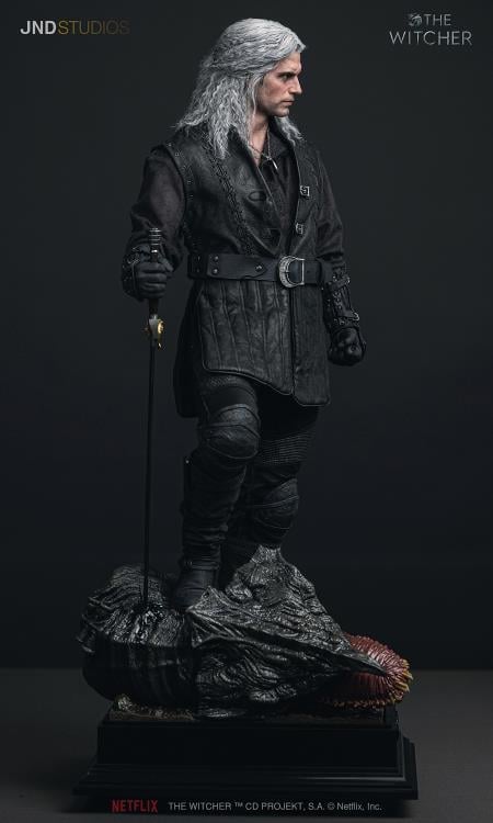 The Witcher (Netflix) Hyperreal Geralt of Rivia 1/3 Scale Statue Gallery Image 6