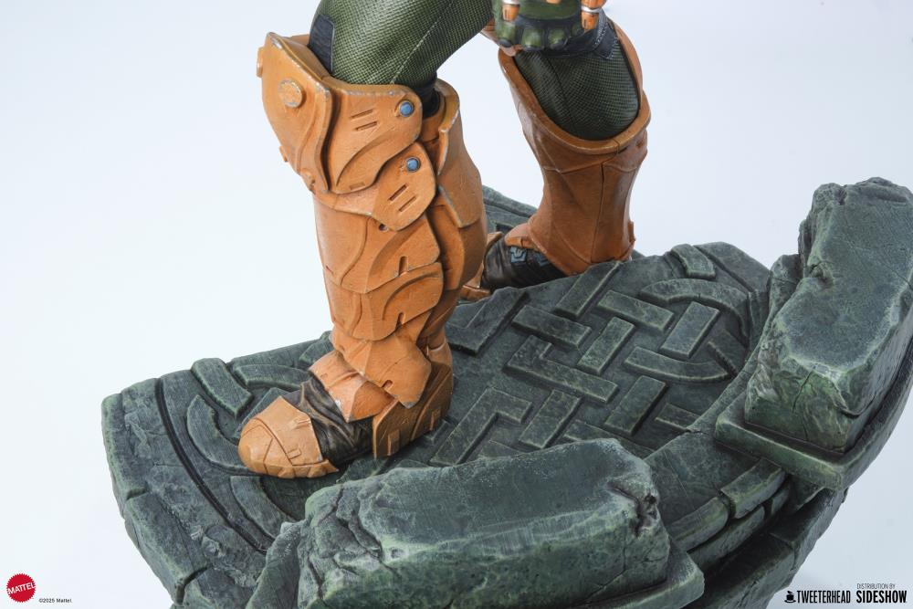 Masters of the Universe Legends Man-at-Arms 1/5 Scale Maquette Gallery Image 19