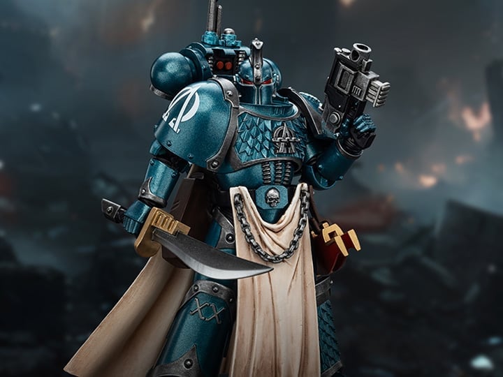 Warhammer: The Horus Heresy Alpha Legion Legion Praetor with Power Sword 1/18 Scale Action Figure Gallery Image 1