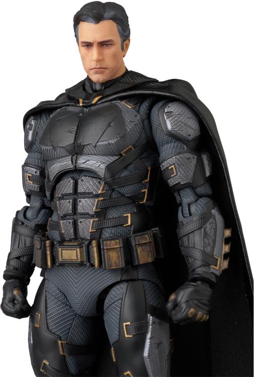 Zack Snyder's Justice League MAFEX No.272 Batman (Tactical Suit) Action Figure Gallery Image 10