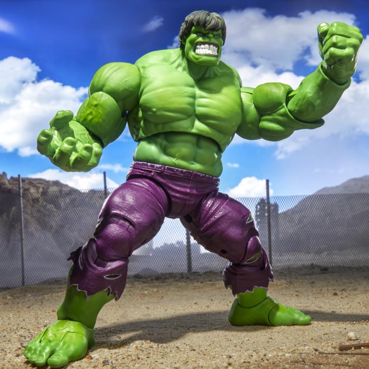Marvel Legends Maximum Series Hulk Deluxe Action Figure Gallery Image 9