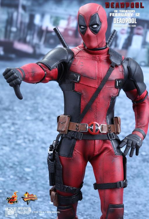Deadpool MMS347 Deadpool 1/6th Scale Collectible Figure Gallery Image 9
