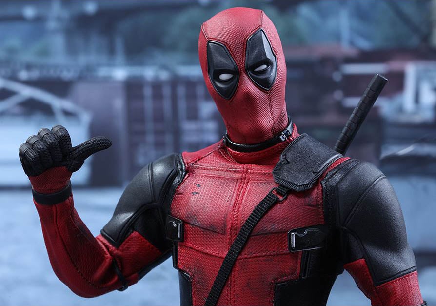 Deadpool MMS347 Deadpool 1/6th Scale Collectible Figure Gallery Image 13