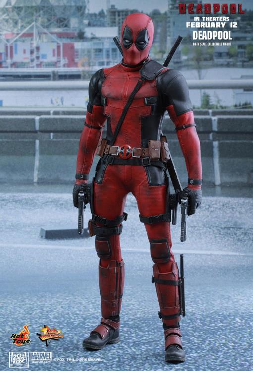 Deadpool MMS347 Deadpool 1/6th Scale Collectible Figure Gallery Image 5