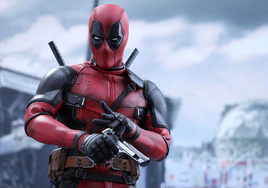 Deadpool MMS347 Deadpool 1/6th Scale Collectible Figure Gallery Image 12