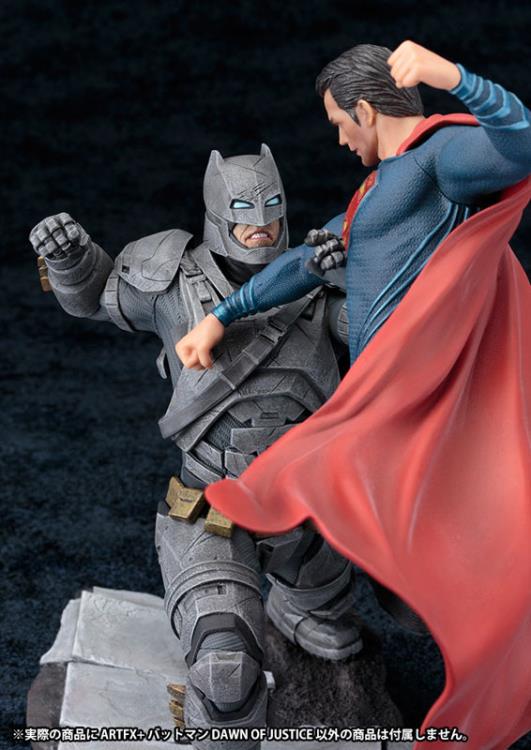 Batman v Superman ArtFX+ Armored Batman Statue Gallery Image 15