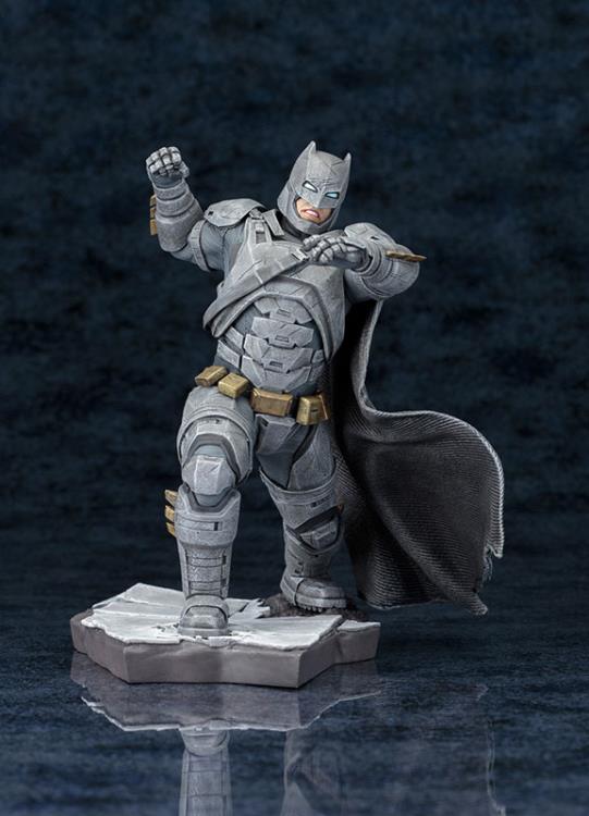 Batman v Superman ArtFX+ Armored Batman Statue Gallery Image 6