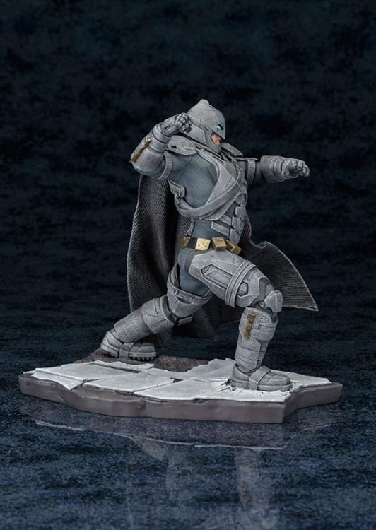 Batman v Superman ArtFX+ Armored Batman Statue Gallery Image 7
