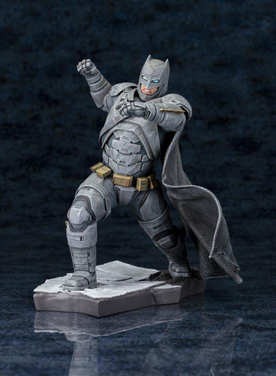 Batman v Superman ArtFX+ Armored Batman Statue Gallery Image 4