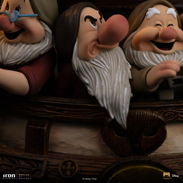 Snow White and the Seven Dwarfs Disney Classic Snow White 1/10 Deluxe Art Scale Limited Edition Statue Gallery Image 15