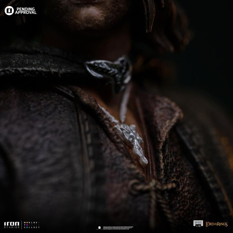 The Lord of the Rings Aragorn Unleashed 1/10 Art Scale Limited Edition Statue Gallery Image 8