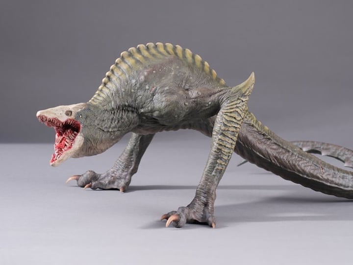 Kong: Skull Island Hall of Fame Skullcrawler Statue Gallery Image 1