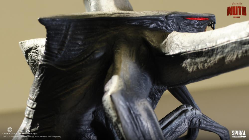 Godzilla (2014) Hall of Fame MUTO Female Statue Gallery Image 16