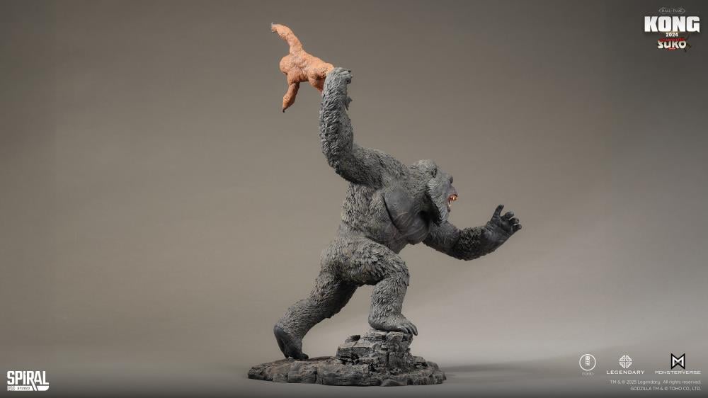 Godzilla x Kong: The New Empire Hall of Fame Kong (Weaponized Suko Ver.) Statue Gallery Image 11