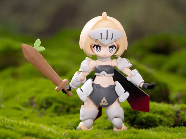 Isekai Travel Notebook 01 Novice Warrior Renee Brown Model Kit