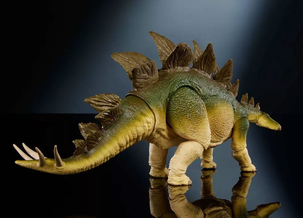 Jurassic Park: The Lost World Hammond Collection Stegosaurus Deluxe Action Figure Gallery Image 4