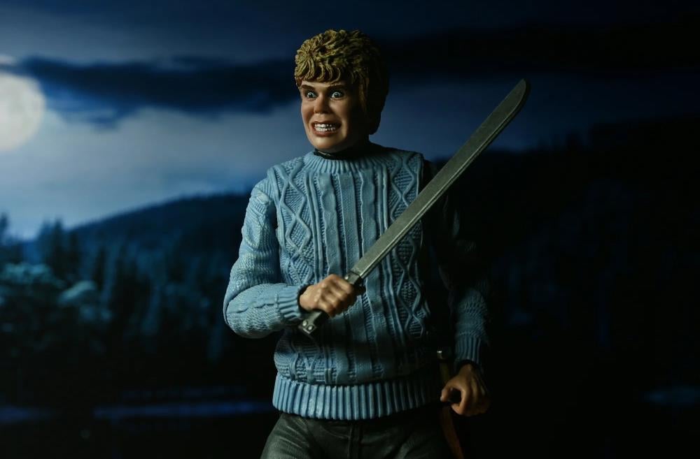 Friday the 13th (1980) Ultimate Pamela Voorhees Action Figure Gallery Image 12