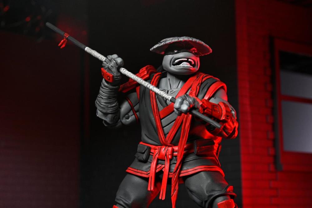 Teenage Mutant Ninja Turtles: The Last Ronin - The Lost Years Donatello (Nightwatcher) Action Figure Gallery Image 8