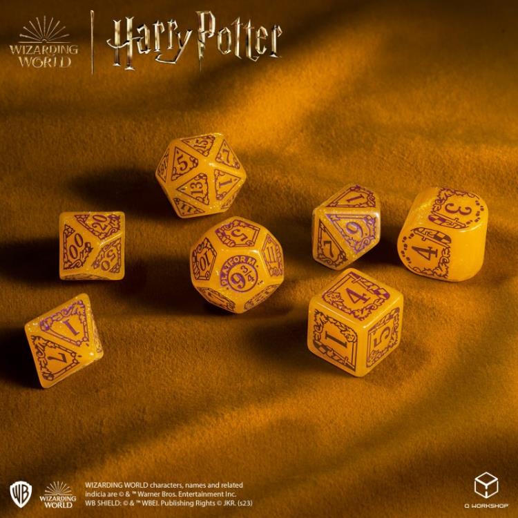 Harry Potter Gryffindor Modern Dice Set (Gold) Gallery Image 6