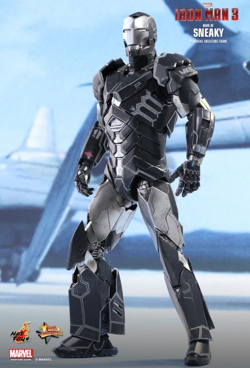 Iron Man 3 MMS348 Sneaky (Mark XV) 1/6th Scale Collectible Figure Gallery Image 6