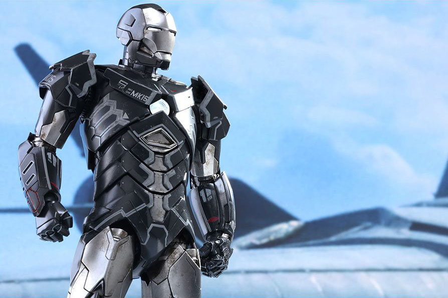 Iron Man 3 MMS348 Sneaky (Mark XV) 1/6th Scale Collectible Figure Gallery Image 13