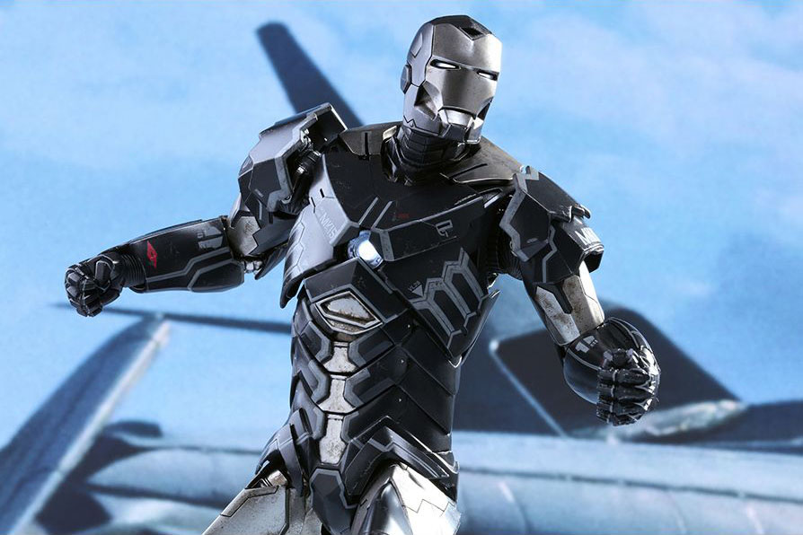 Iron Man 3 MMS348 Sneaky (Mark XV) 1/6th Scale Collectible Figure Gallery Image 14