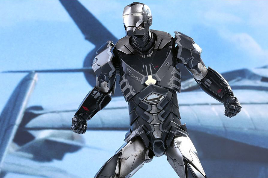 Iron Man 3 MMS348 Sneaky (Mark XV) 1/6th Scale Collectible Figure Gallery Image 11
