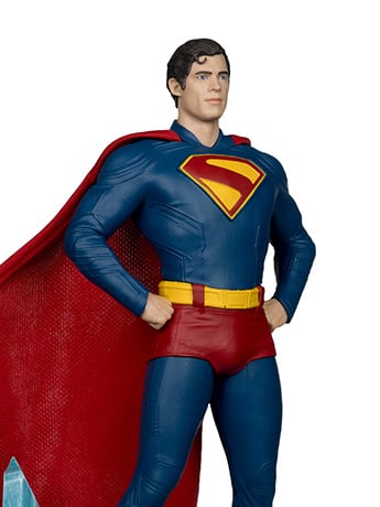 Superman (2025) DC Multiverse Superman 1/6 Scale Statue Gallery Image 2