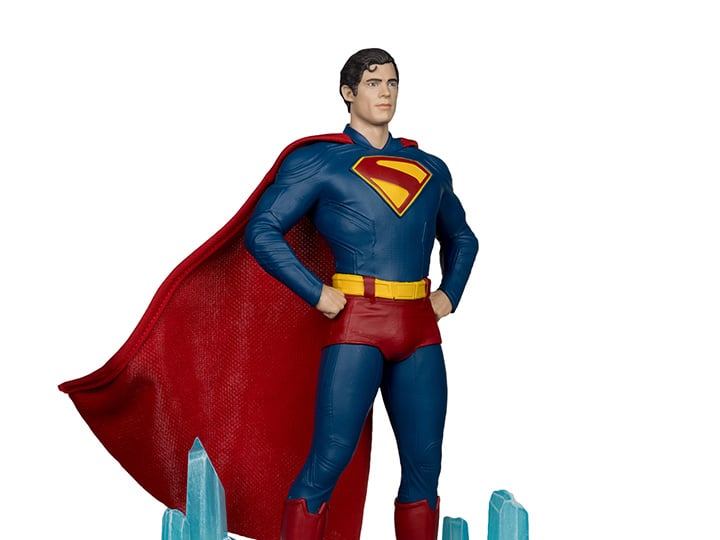 Superman (2025) DC Multiverse Superman 1/6 Scale Statue Gallery Image 1