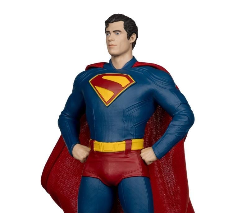 Superman (2025) DC Multiverse Superman 1/6 Scale Statue Gallery Image 6