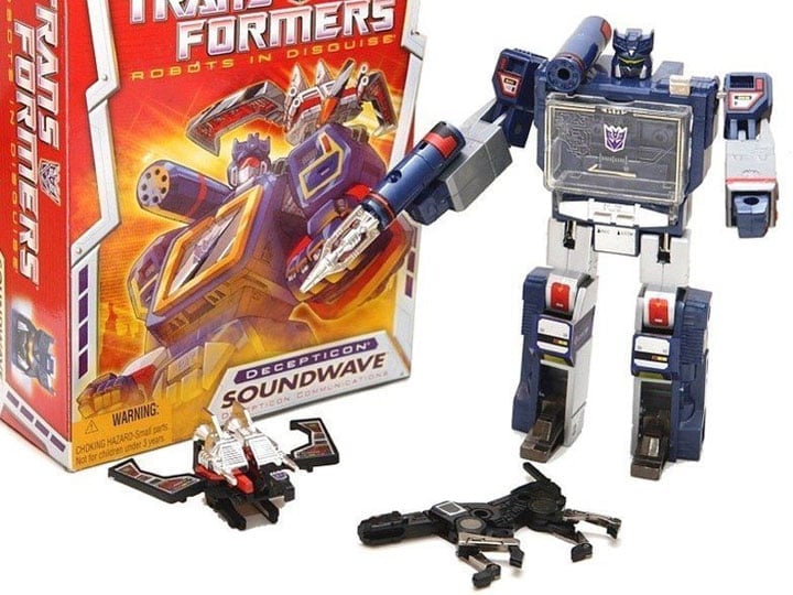 Soundwave With Ravage Transformers Generations Commemorative Soundwave with Ravage & Laserbeak