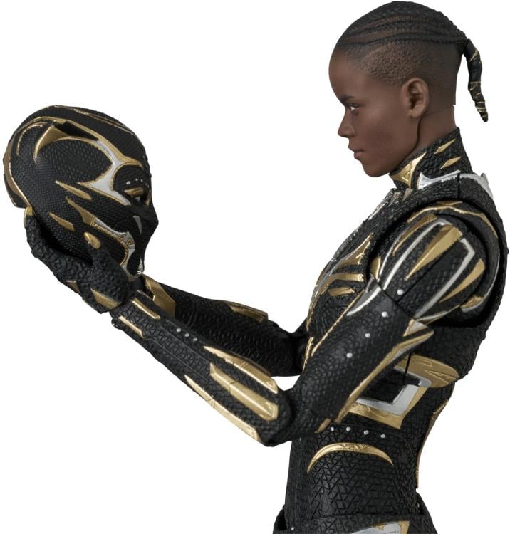 Black Panther: Wakanda Forever MAFEX No.275 Black Panther Action Figure Gallery Image 12