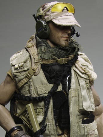 1/6 ホットトイズ P.M.C. Operator 2007 Version PMC Operator (07 Version) (Limited Edition) | Action Figures | hobbyDB